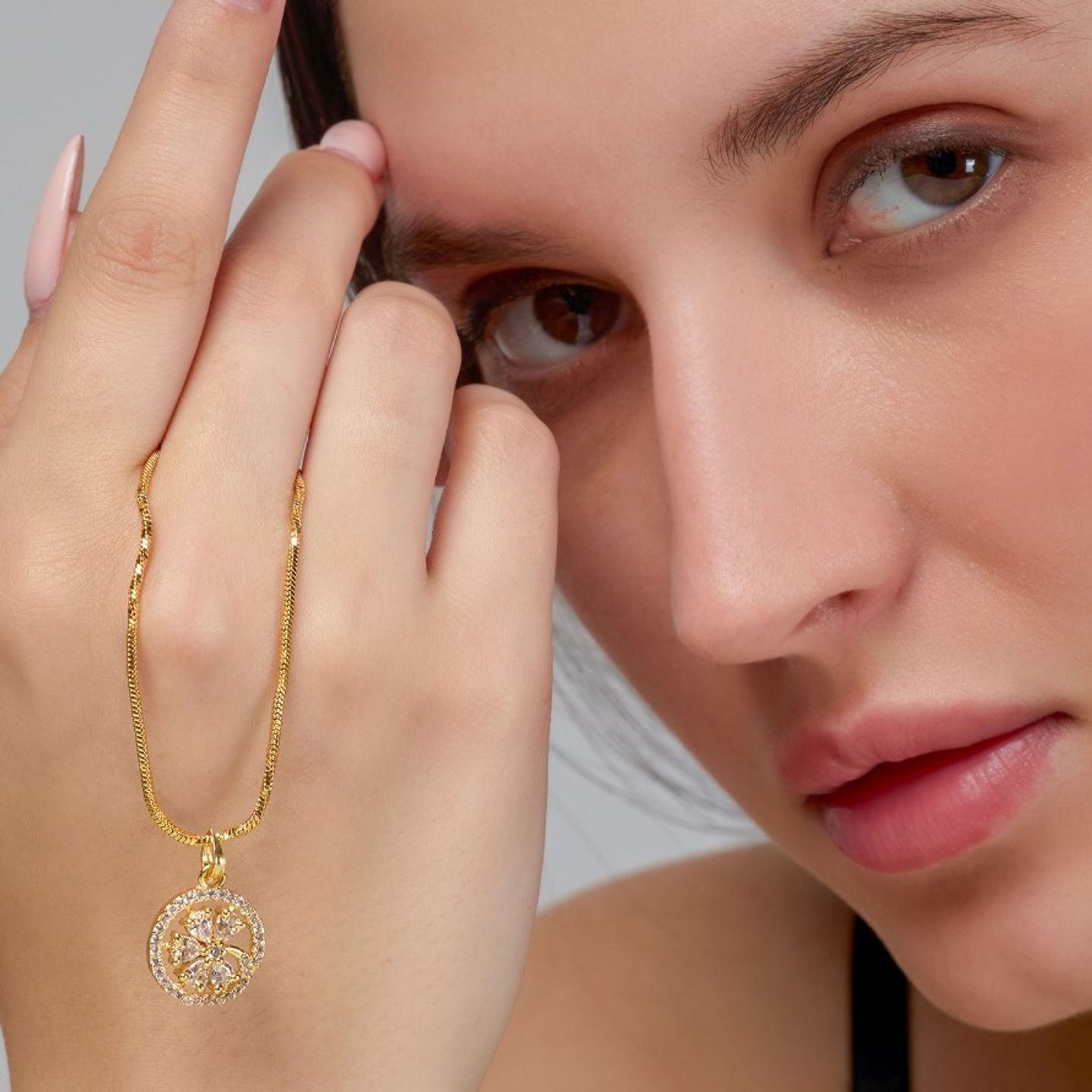 Devyani One Gram Gold Plated Pendant Chain