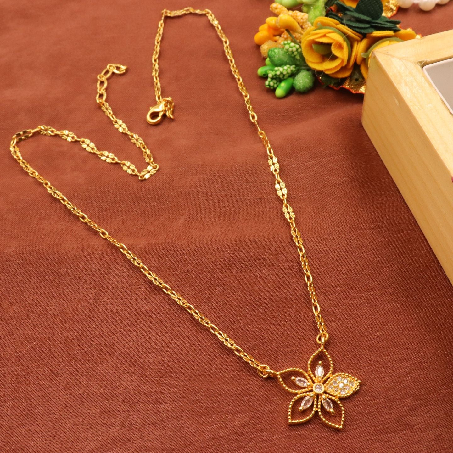 Manikarnika One Gram Gold Plated Pendant Chain