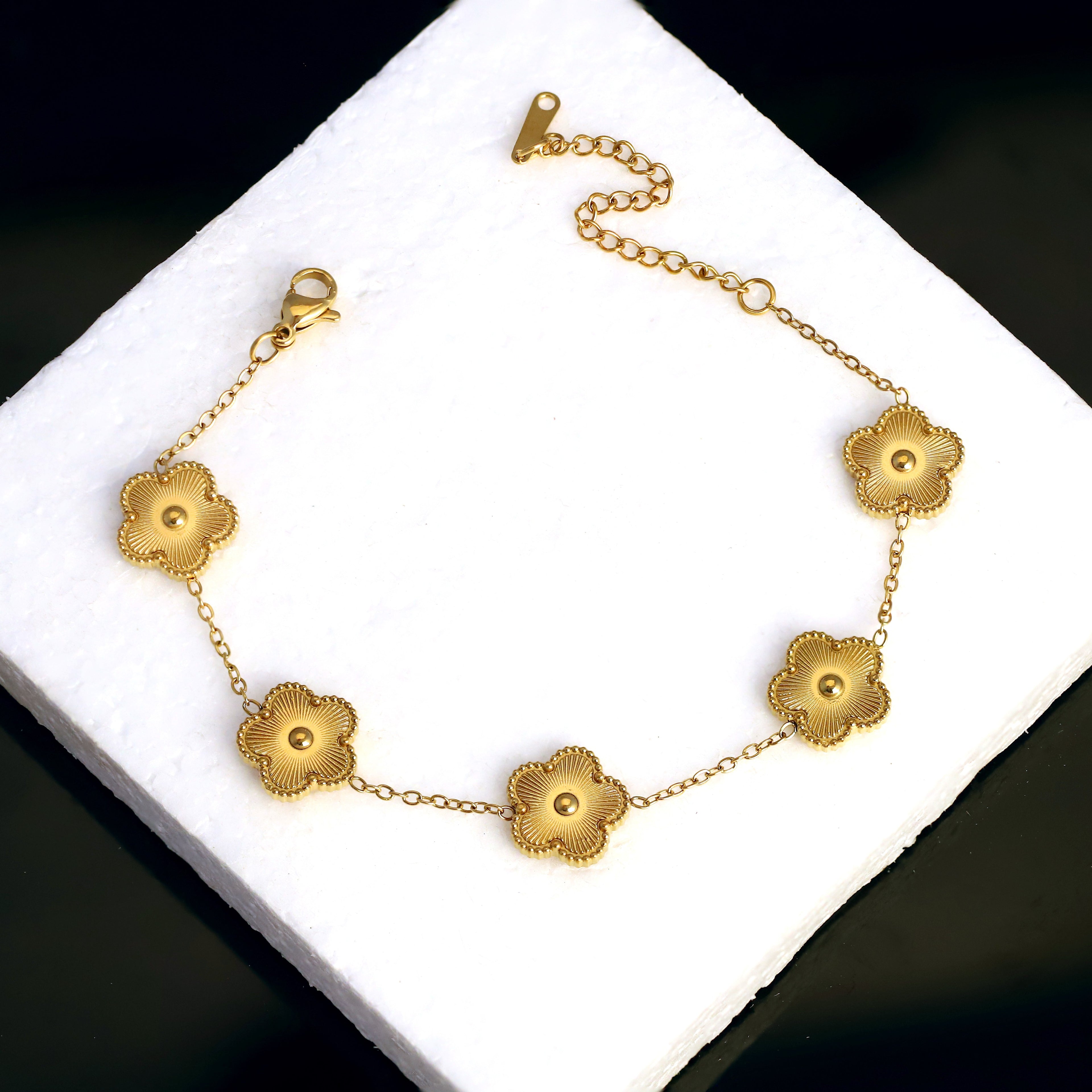 Premium Gold-Plated Four Leaf Clover Charm Bracelet