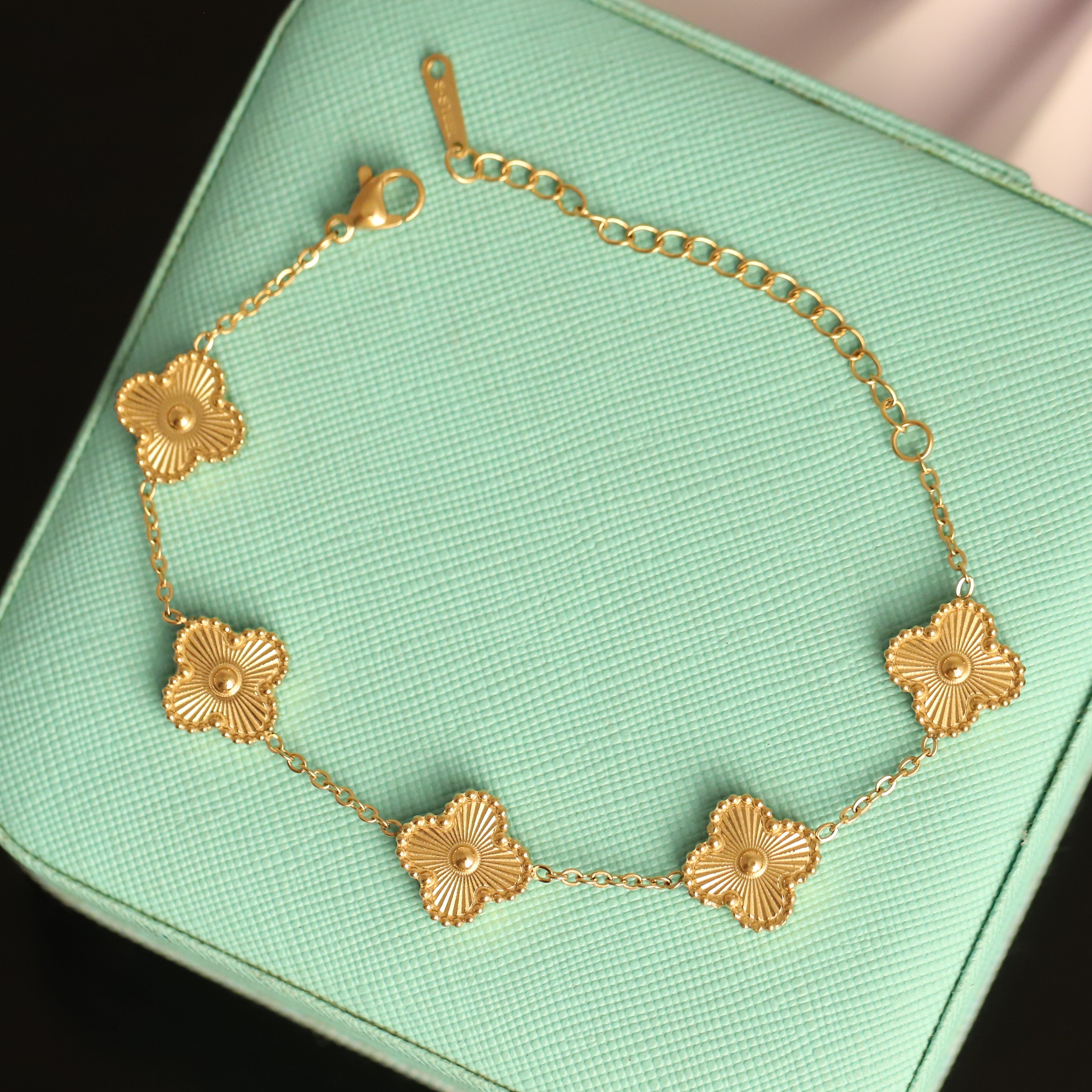 Premium Gold-Plated Four Leaf Clover Charm Bracelet