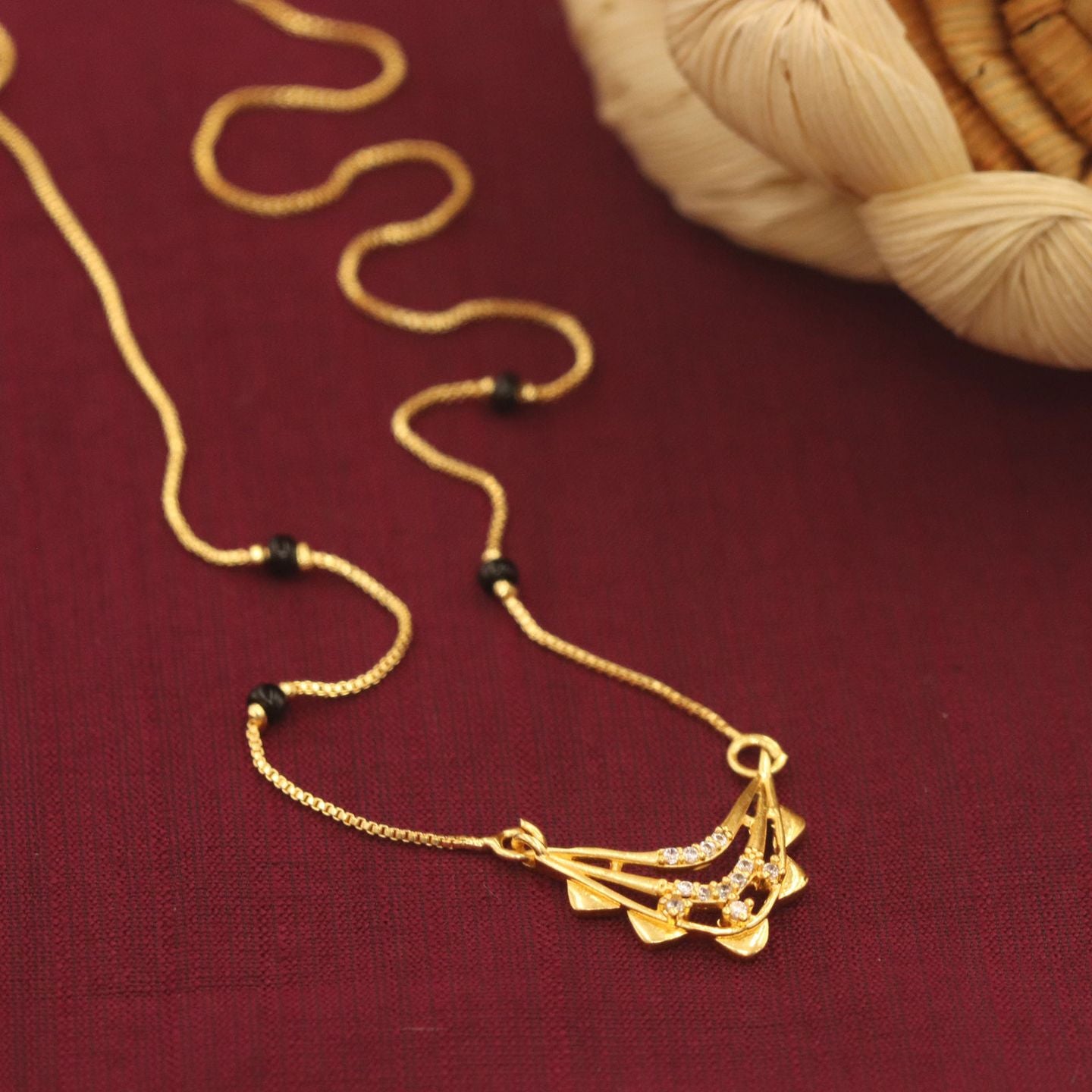 Shrika Gold Mangalsutra