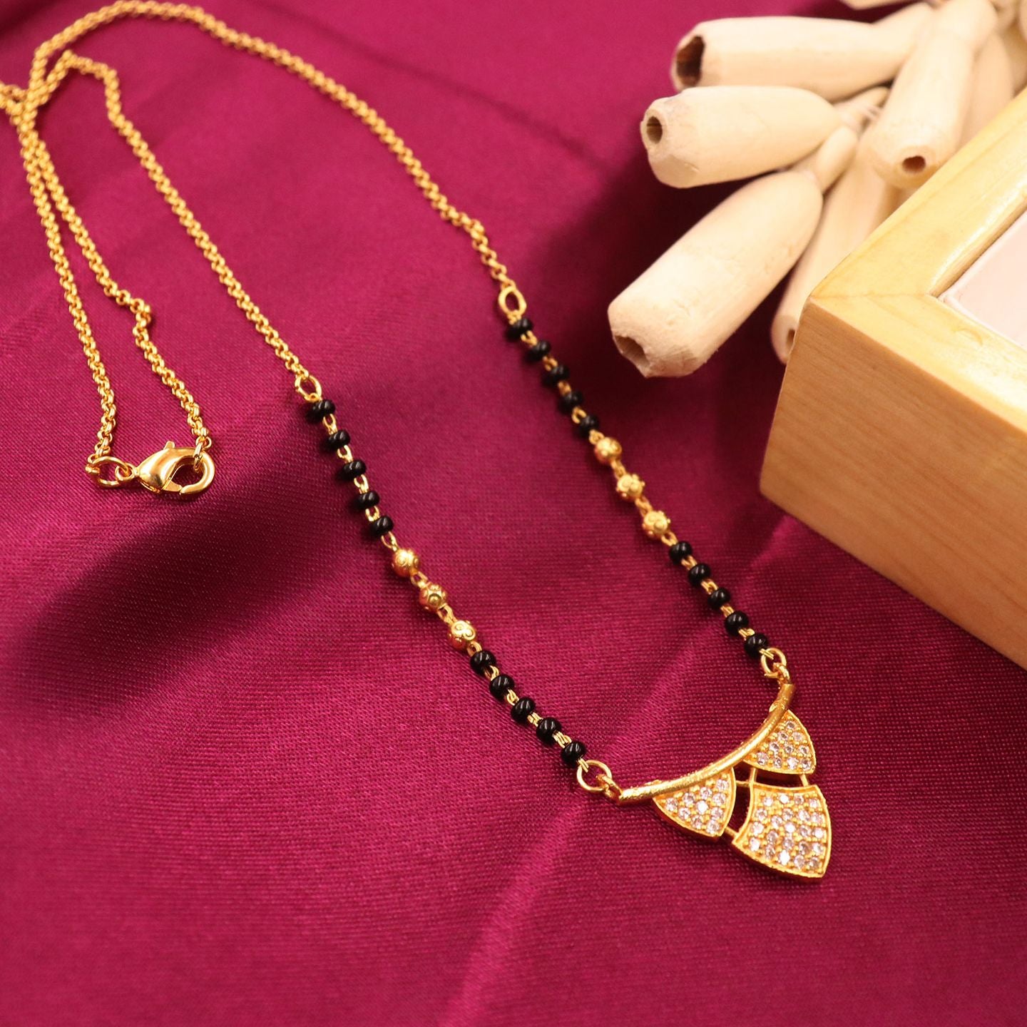 Nayika Gold Mangalsutra