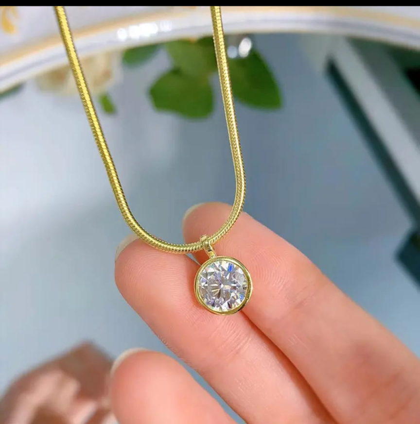 Minimalist Solitaire Crystal Pendant Necklace